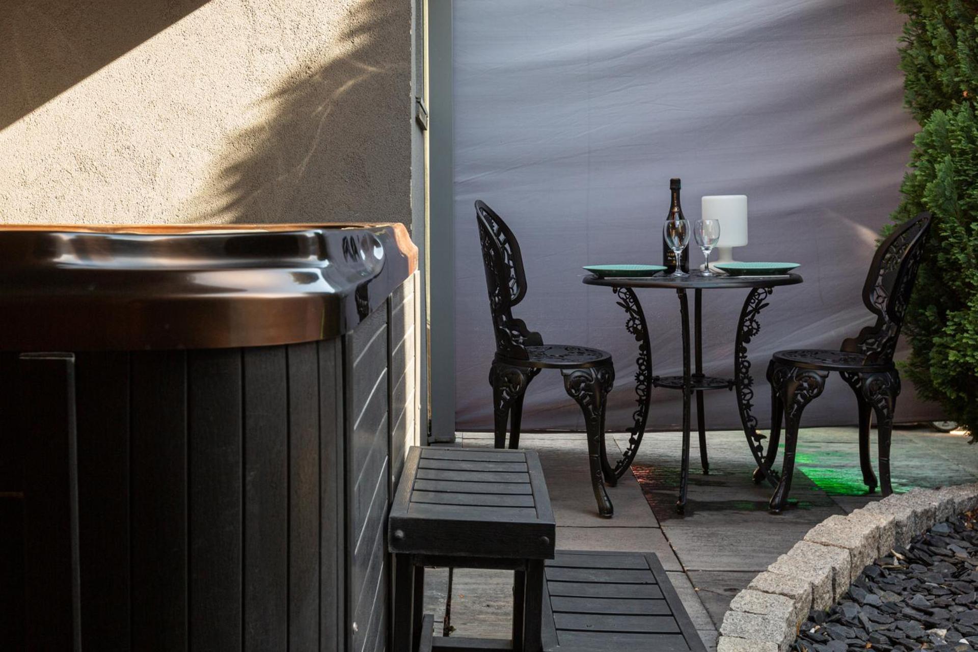 Gites Spa Strasbourg - Studio Romantique, Jacuzzi, Sauna, Terrasse Privee Furdenheim Luaran gambar