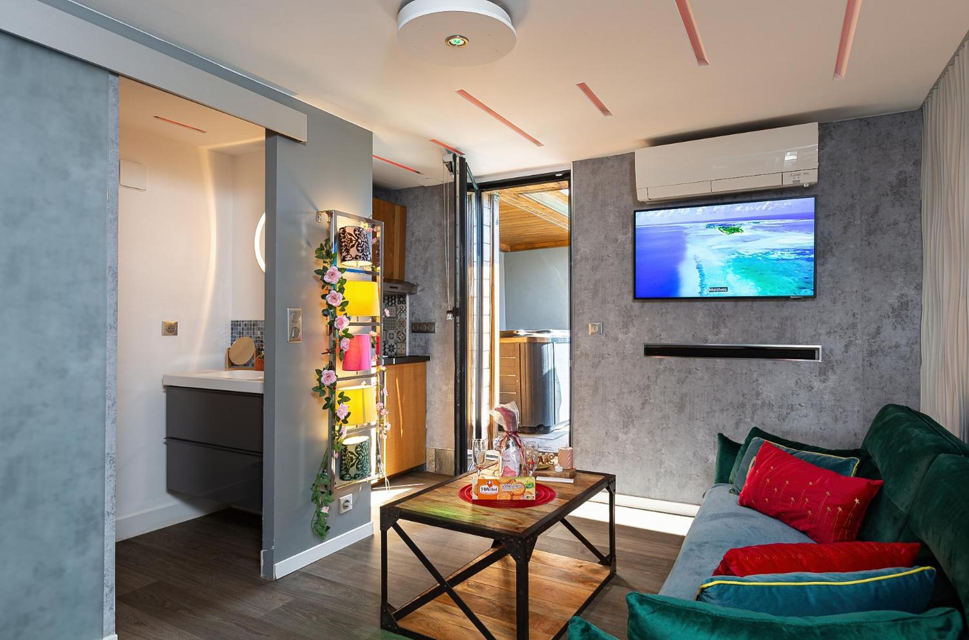 Gites Spa Strasbourg - Studio Romantique, Jacuzzi, Sauna, Terrasse Privee Furdenheim Luaran gambar